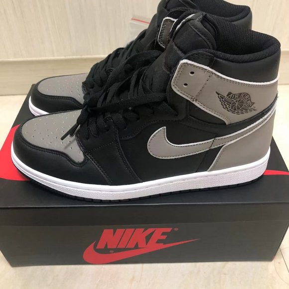 Air Jordan 1 Retro High Shadow main image 8